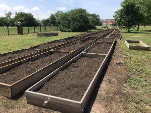 Southern Illinois University- Extension community garden bed site.